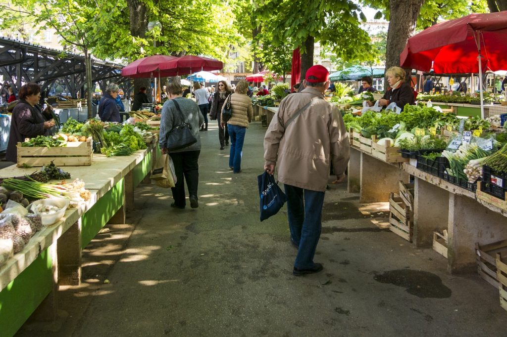 market, vegetable market, farmers local market-1558658.jpg